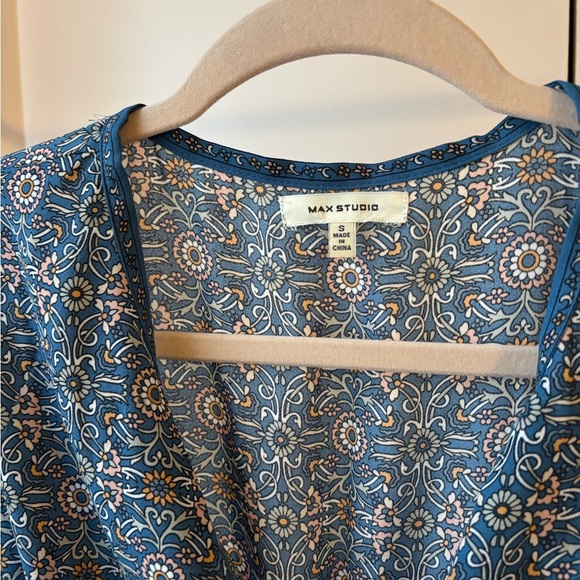 Max Studio Blue and Black Long Sleeve Dress - Picture 2 of 3